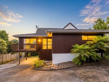 2/70 Stanaway Street, Hillcrest, Auckland