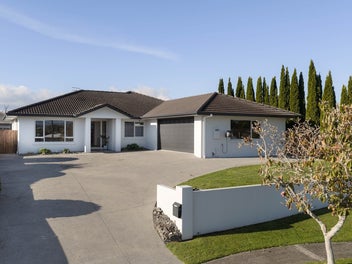 17 Lochay Place, Pyes Pa, Tauranga