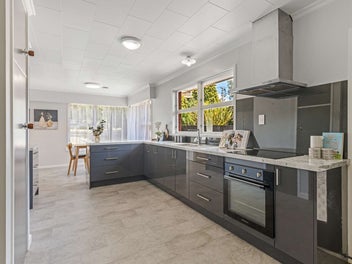 104 Grand Vue Road, Kawaha Point, Rotorua