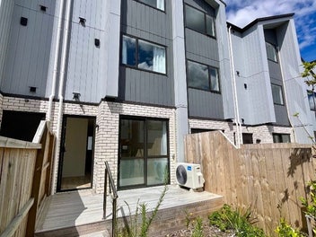 17 Paetai Lane, Te Atatū Peninsula, Auckland