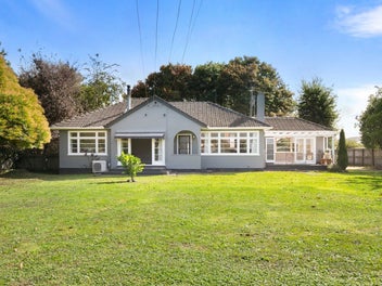 15 Rira Street, Marton