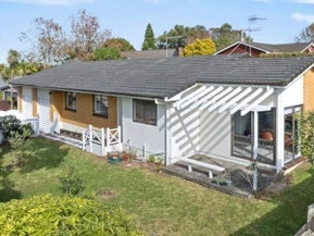 43 Botany Road, Botany Downs, Auckland