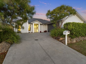 19 Puhirake Crescent, Pyes Pa, Tauranga