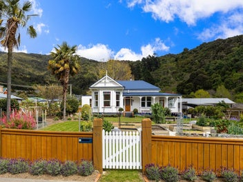 55 Main Road, Havelock, Havelock