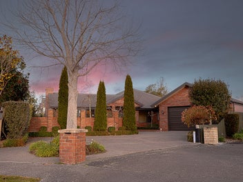 14 Dunmurry Place, Casebrook, Christchurch
