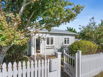 28B Fruitvale Road, New Lynn, Auckland