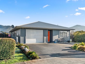5 McKerrow Place, Featherston, Featherston