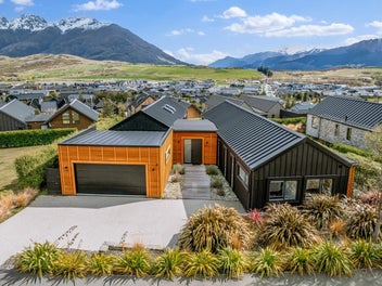13 Falconer Rise, Jacks Point, Queenstown