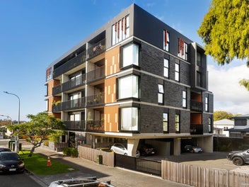 401/2 Miller Street, Point Chevalier, Auckland