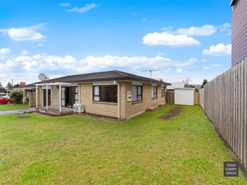 3/6 Glenora Road, Takanini, Auckland