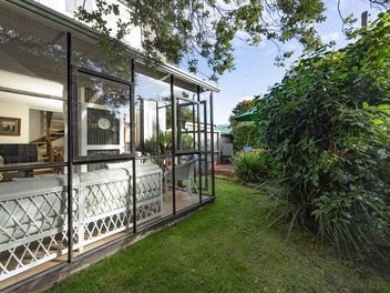 1/47 Cardwell Street, Onehunga, Auckland