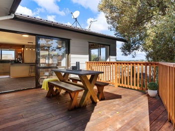 18A Ridge Road, Howick, Auckland