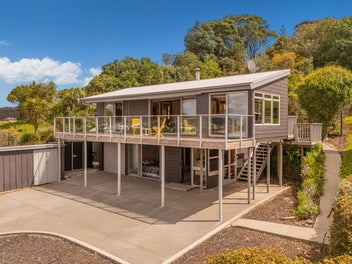 3 Puketitiro Place, Wharekaho, Whitianga