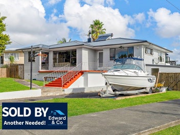 18 Murray Road, Te Atatu Peninsula, Auckland