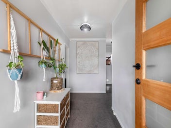 6 Hobbs Place, Westbrook, Palmerston North