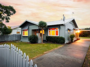 9 Burns Avenue, Takaro, Palmerston North