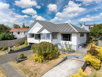 66 St James Street, Richmond Heights, Taupo