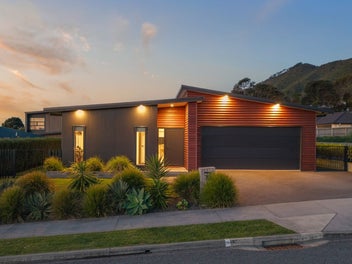 10 Karearea Avenue, Waikanae, Waikanae