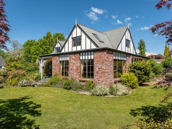 19B Kingham Place, Avonhead, Christchurch