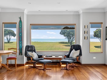 22 Pohutukawa Drive, Mahia, Māhia