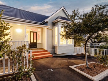4 Granville Terrace, Belleknowes, Dunedin