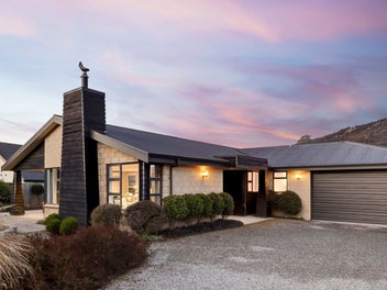 74 Mount Iron Drive, Wanaka