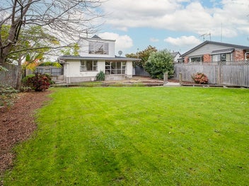 2/77 Mays Road, St Albans, Christchurch