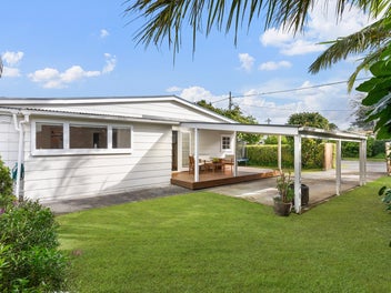 17A Knox Road, Swanson, Auckland