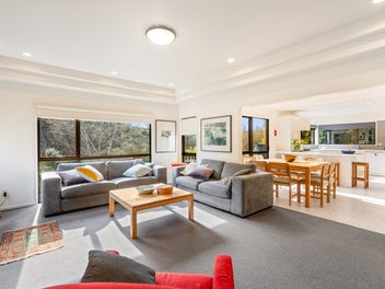 36 Pioneer Crescent, Helensburgh, Dunedin