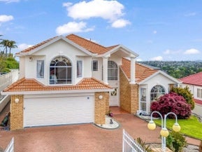 35 McCahill Views, Botany Downs, Auckland