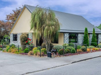 8A Railway Place, Fairlie