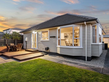 1/12 Bentley Street, Russley, Christchurch