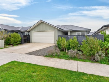 20 Kairaumati Crescent, Kelson, Lower Hutt