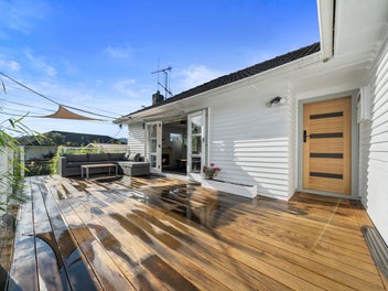 11 PURIRI ST , Wainuiomata, WAINUIOMATA