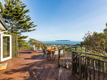 30 Roys Road, Plimmerton, Porirua