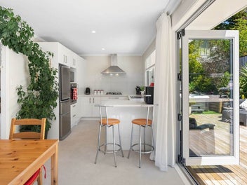 22 Gerontius Glade, Torbay, Auckland