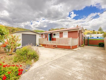 13 Golding Road, Taradale, Napier