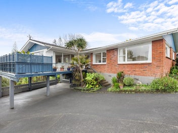 23 Kayeleen Place, Cockle Bay, Auckland
