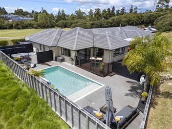 17 Wautaiti Drive, Riverhead, Riverhead