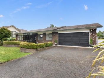 11 Tiffiney Place, Chartwell, Hamilton