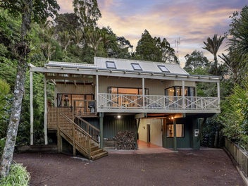 576C South Titirangi Road, Titirangi, Auckland