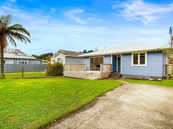 4 Golf Road, Manor Park, Lower Hutt