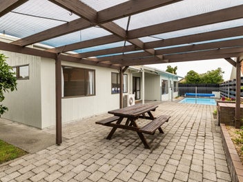 35 Townshend Crescent, Greenmeadows, Napier