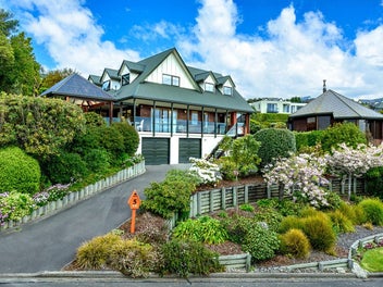 5 Petworth Place, Westmorland, Christchurch