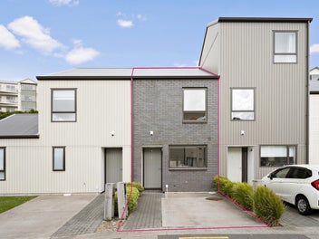 2/170 Fraser Avenue, Johnsonville, Wellington