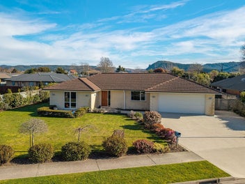 8 Mccrae Street, Wakefield