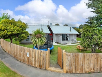 4 Takapu Place, Bromley, Christchurch