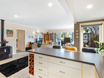 33 Wharemauku Road, Raumati Beach, Paraparaumu