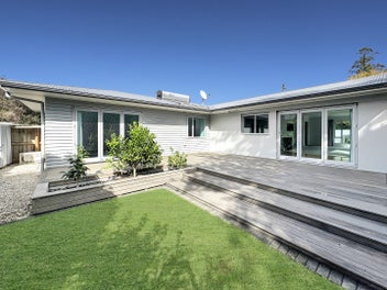 916B River Road, Queenwood, Hamilton