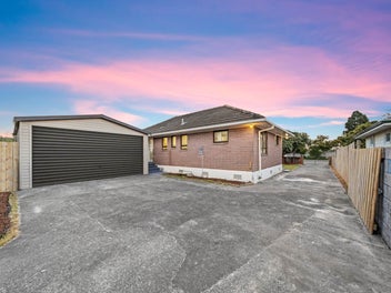 12 Hunua Road, Papakura, Papakura